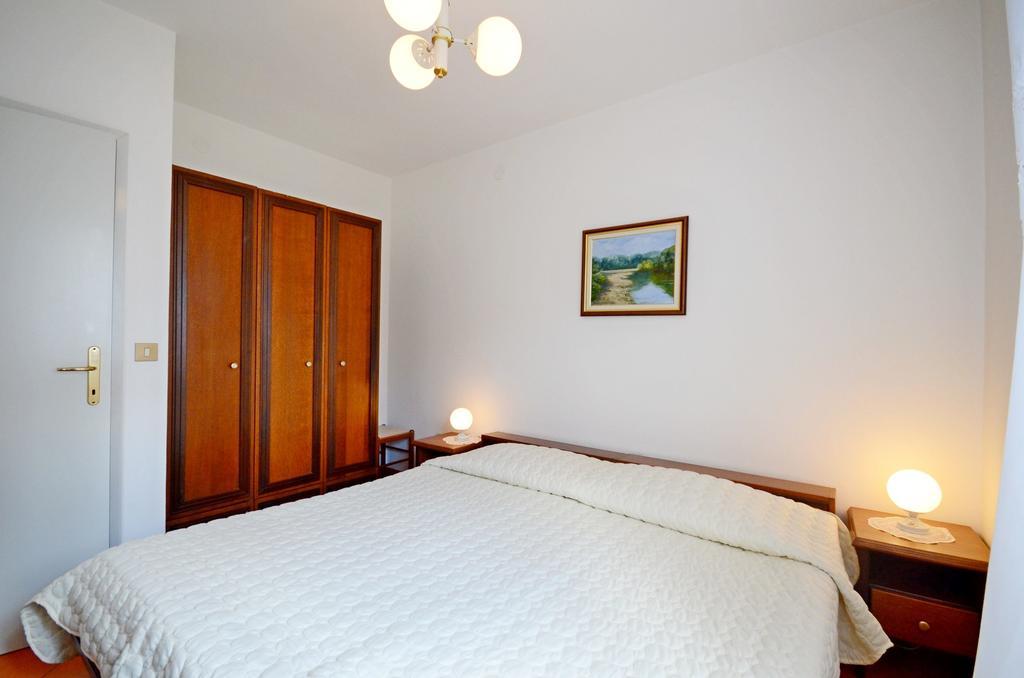 Apartments Dea Poreč Extérieur photo