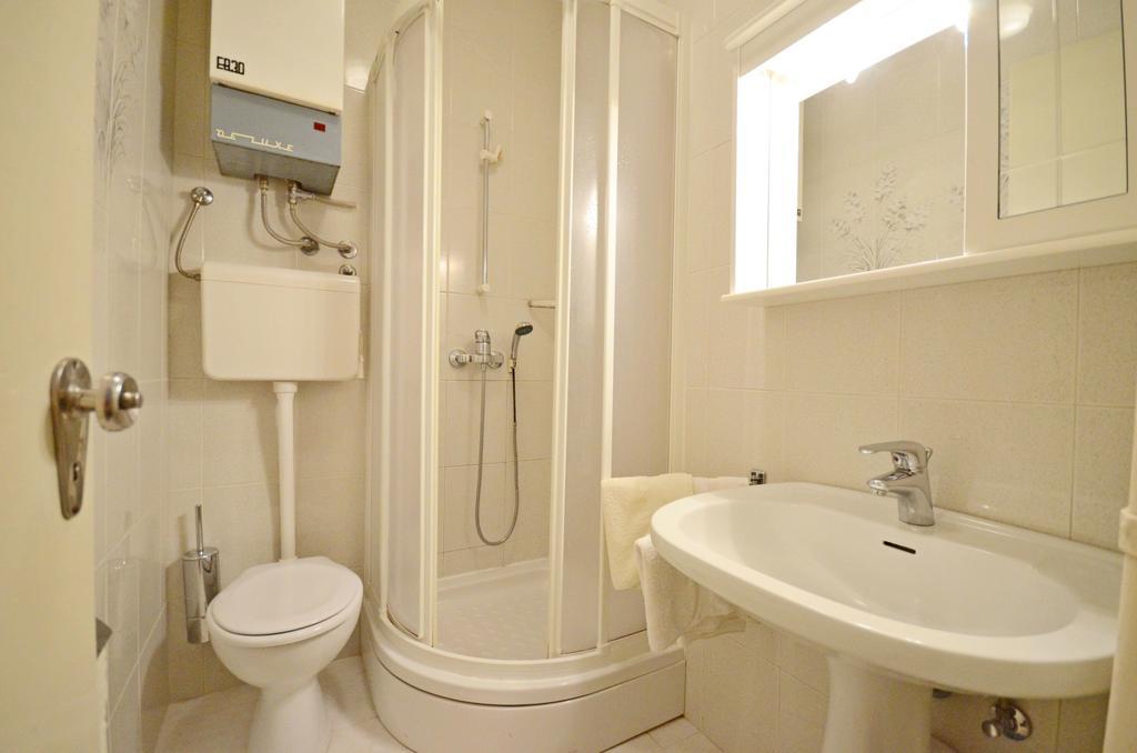 Apartments Dea Poreč Extérieur photo