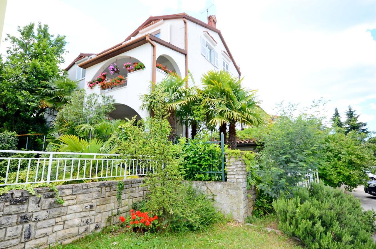 Apartments Dea Poreč Extérieur photo