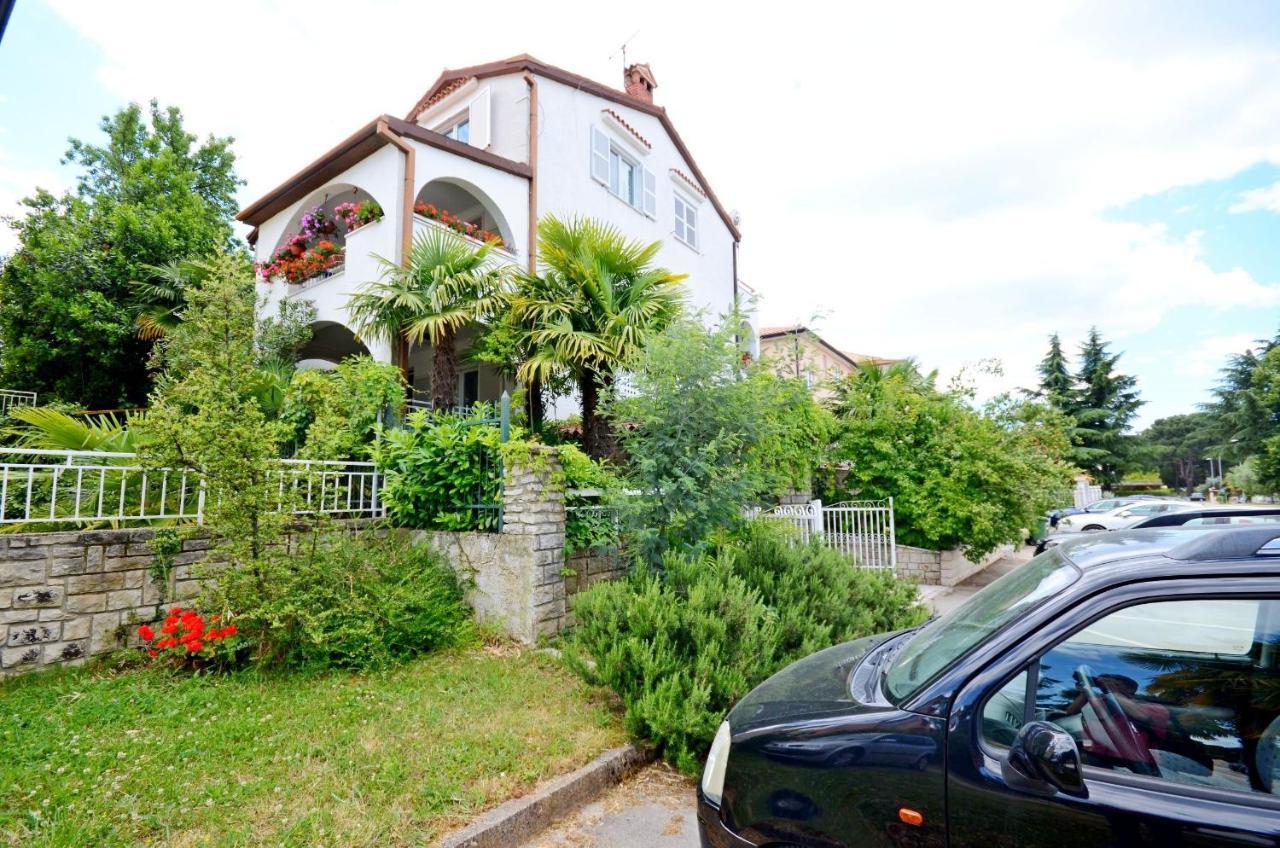Apartments Dea Poreč Extérieur photo